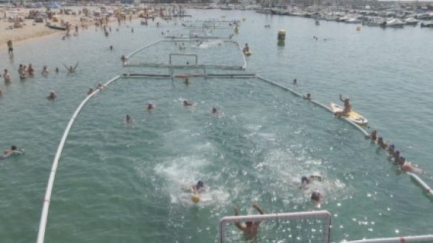 425 esportistes participen en el Beach Water Polo Costa Brava 2024