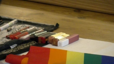 El SAI LGBTI de Sant Feliu ha celebrat la Festa de l'Orgull amb un taller Drag i música