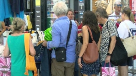 Els comerciants tanquen l’agost amb la Botiga al Carrer d’estiu