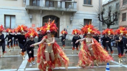 La Bisbal dona el tret de sortida al Carnaval amb la proclamació de les reines