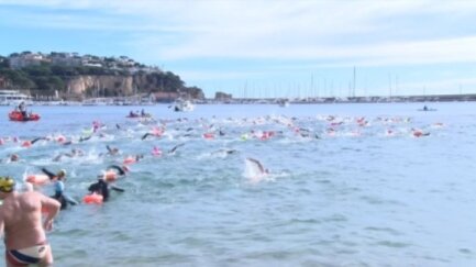 La No a la Fred: la travessia clàssica de gener a Sant Feliu de Guíxols