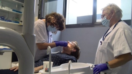 Les ABS ofereixen una jornada de consulta oberta al dentista per pervenir el càncer oral