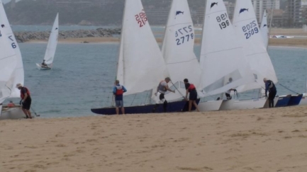 Passada per aigua la 1a Regata Social de Pati de Vela de Calonge i Sant Antoni