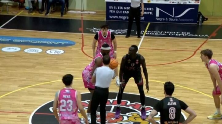 El Bisbal Bàsquet brilla a casa amb una contundent victòria davant el CB Tarragona (82-68)