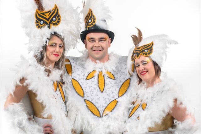 La Colla Jove Sense Límits ens presenta el Rei i Reines del Carnaval de Platja d'Aro 2025